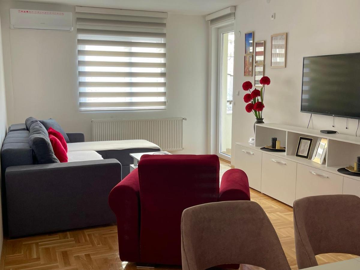 City Apartmani Ni エクステリア 写真