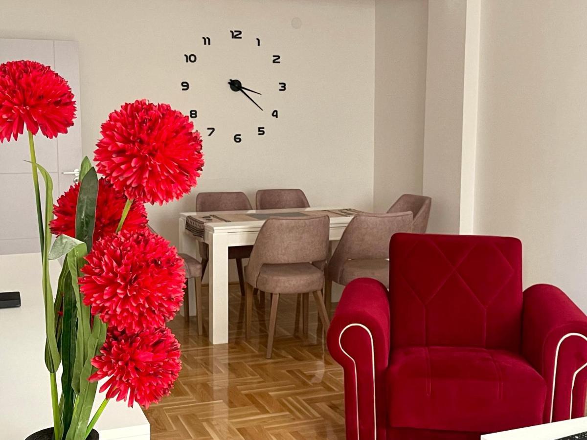 City Apartmani Ni エクステリア 写真