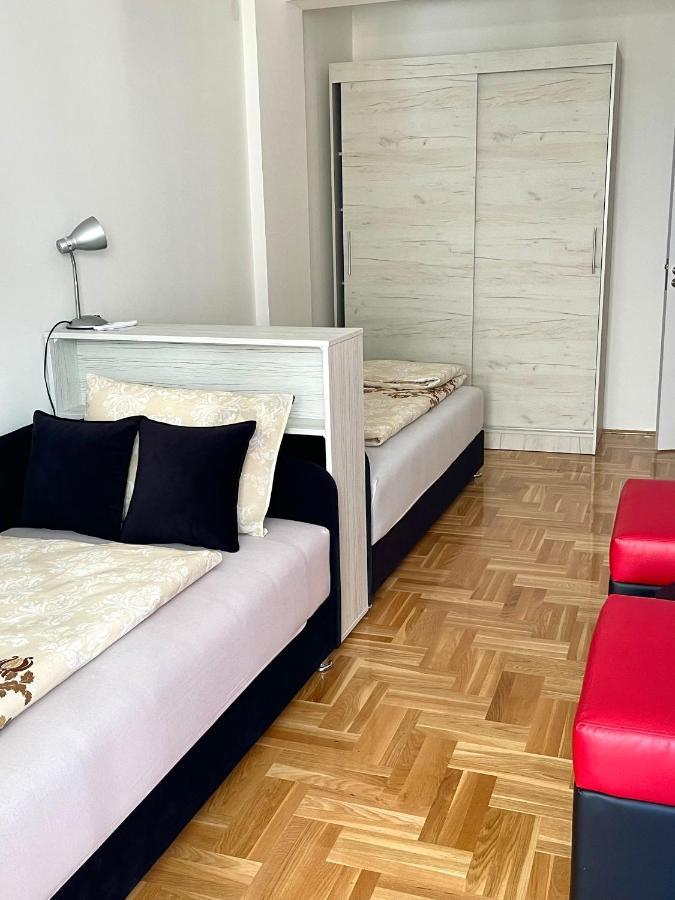 City Apartmani Ni エクステリア 写真